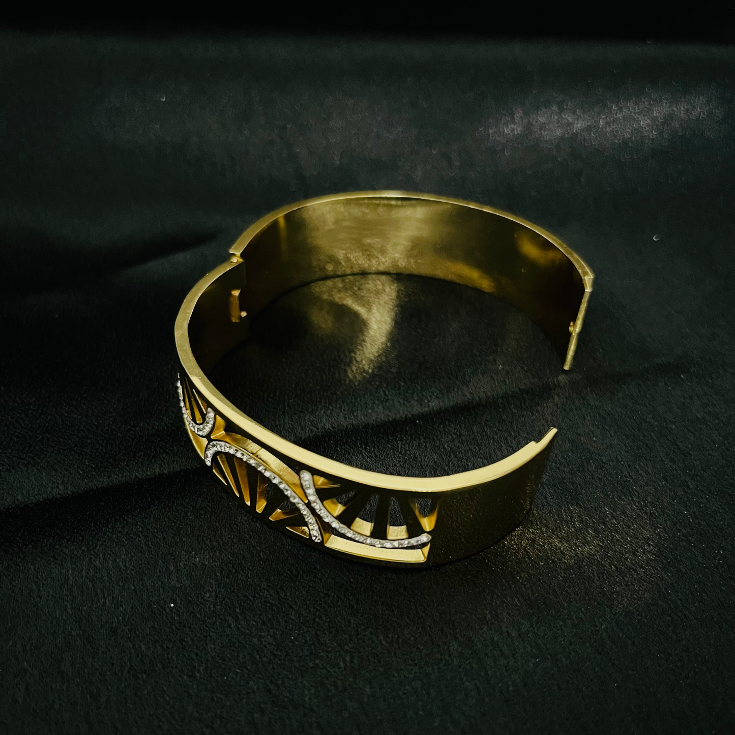 Luxury Gold-Plated Bracelet with Geometric Cutout & Crystal Detailing