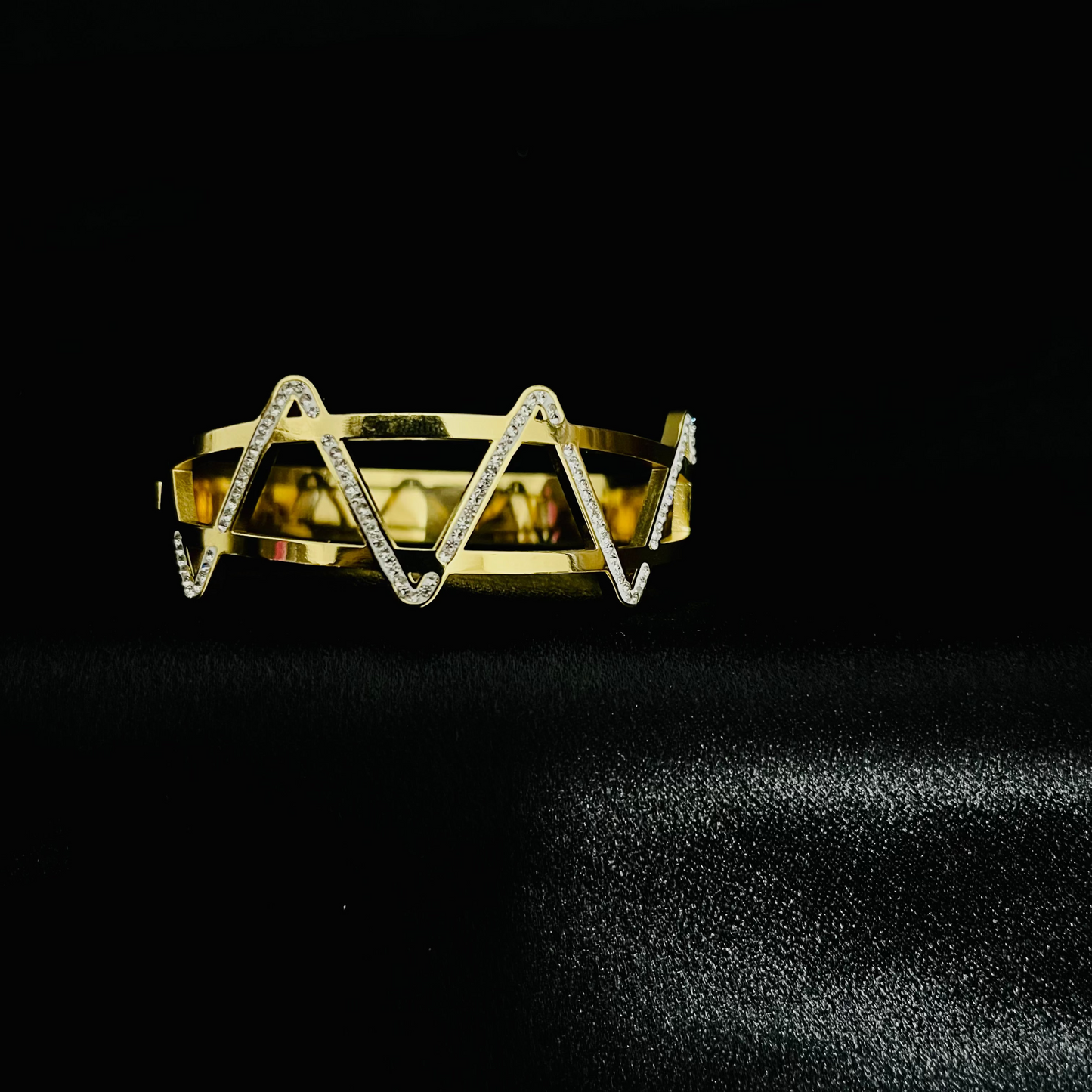 Gold-Plated Geometric Zigzag Bracelet with Crystal Accents