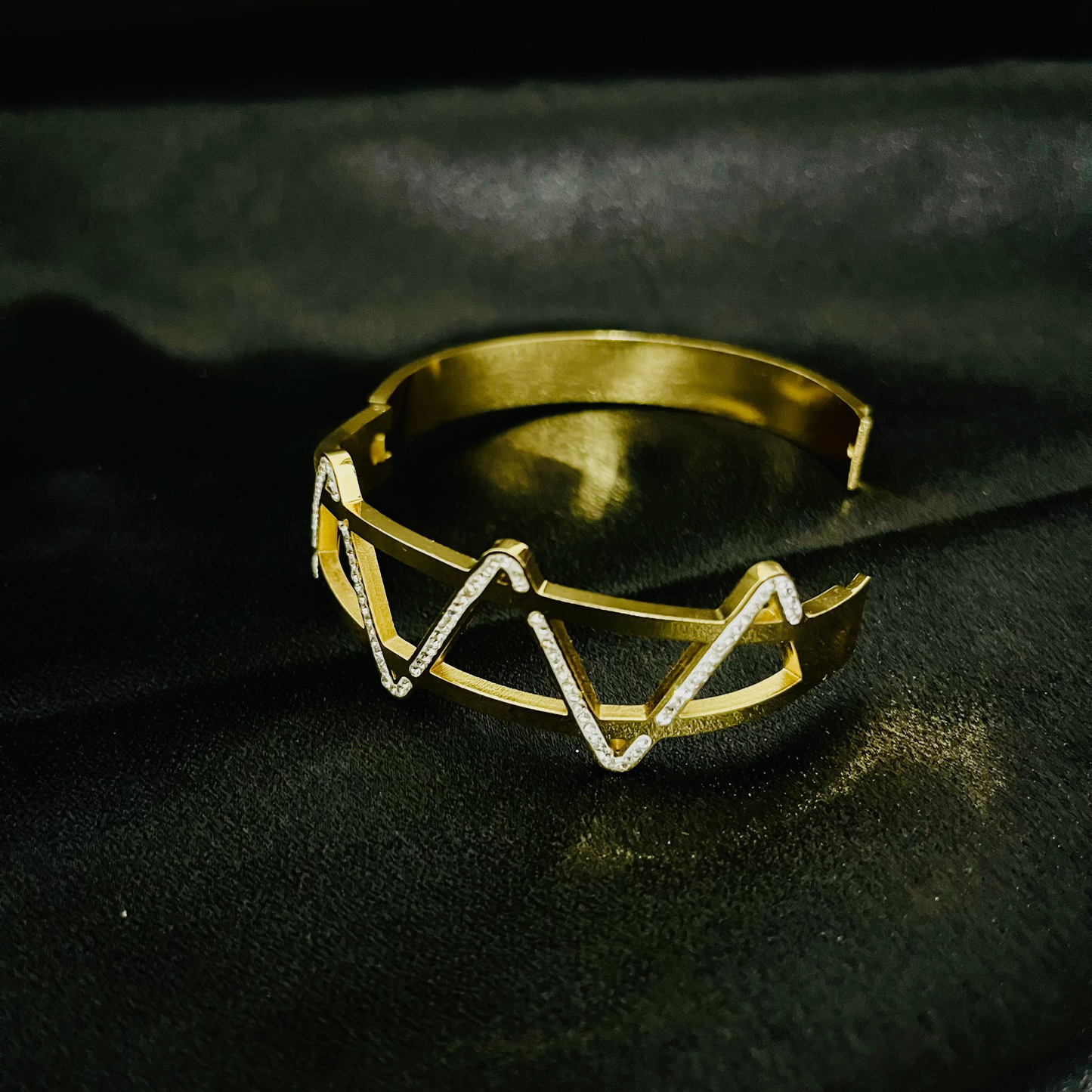 Gold-Plated Geometric Zigzag Bracelet with Crystal Accents