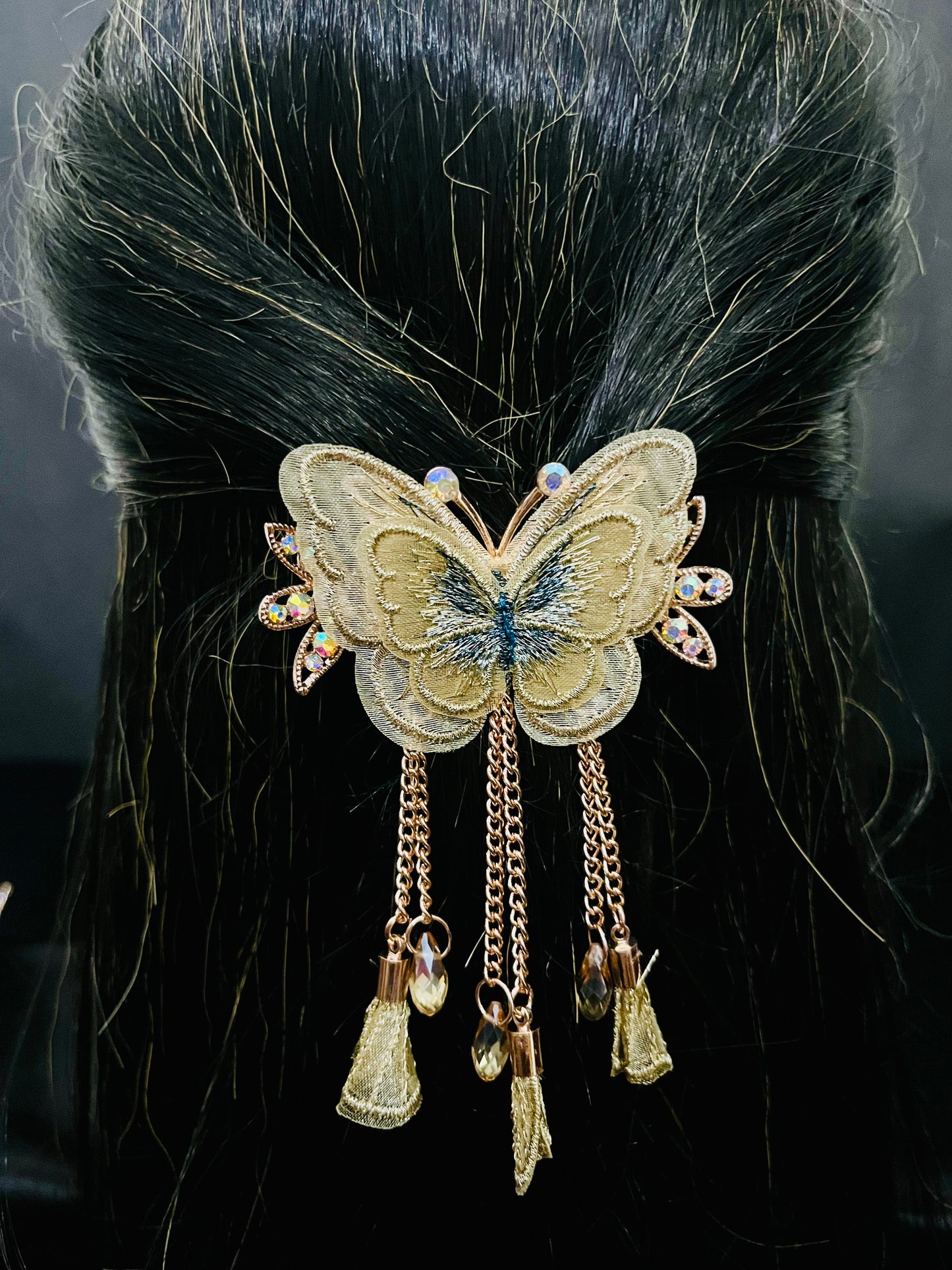 Elegant Golden Butterfly Hair Clutcher with Crystal and Dangling Chains