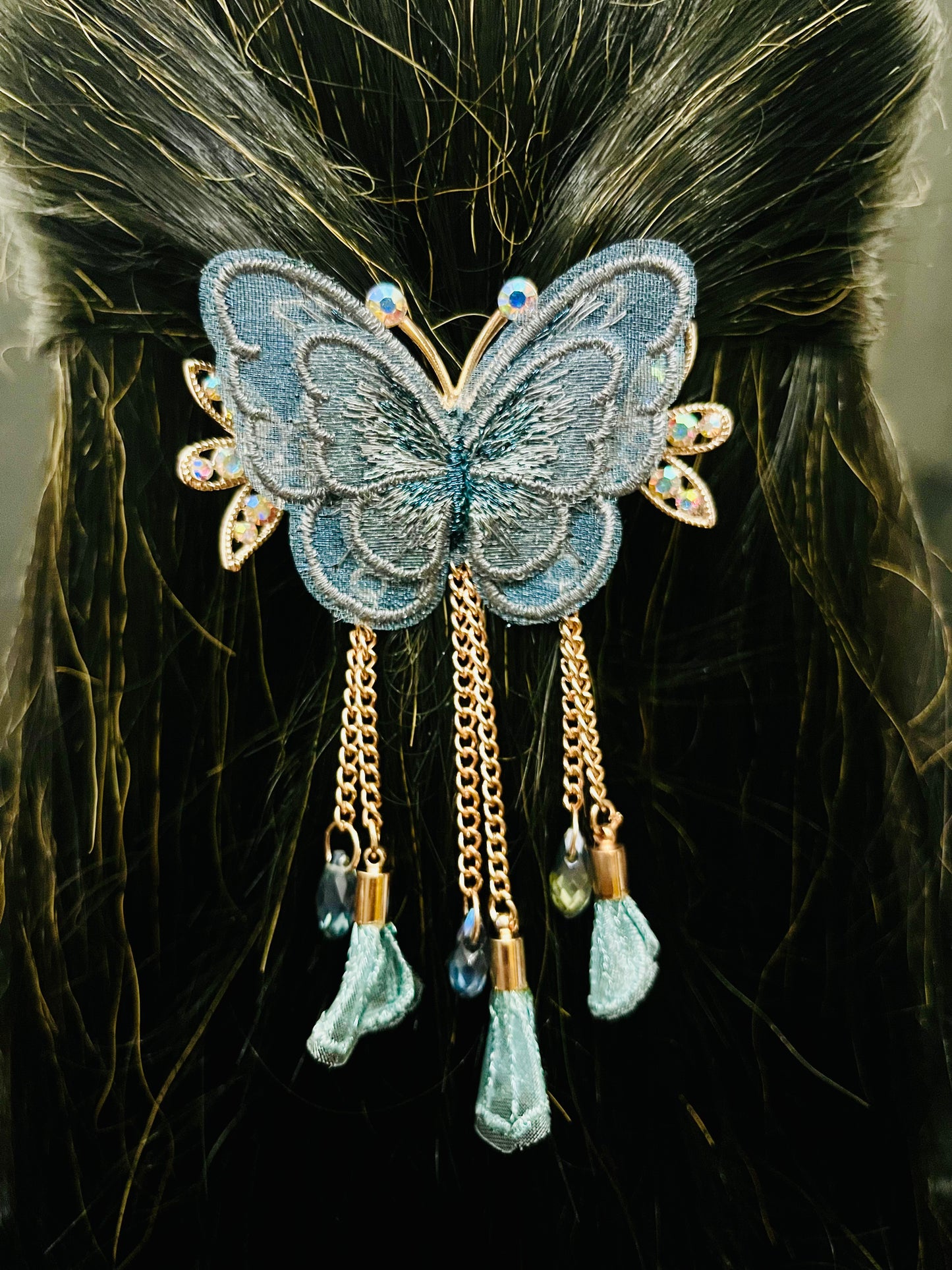Elegant Sky Blue Butterfly Hair Clutcher with Crystal and Dangling Chains