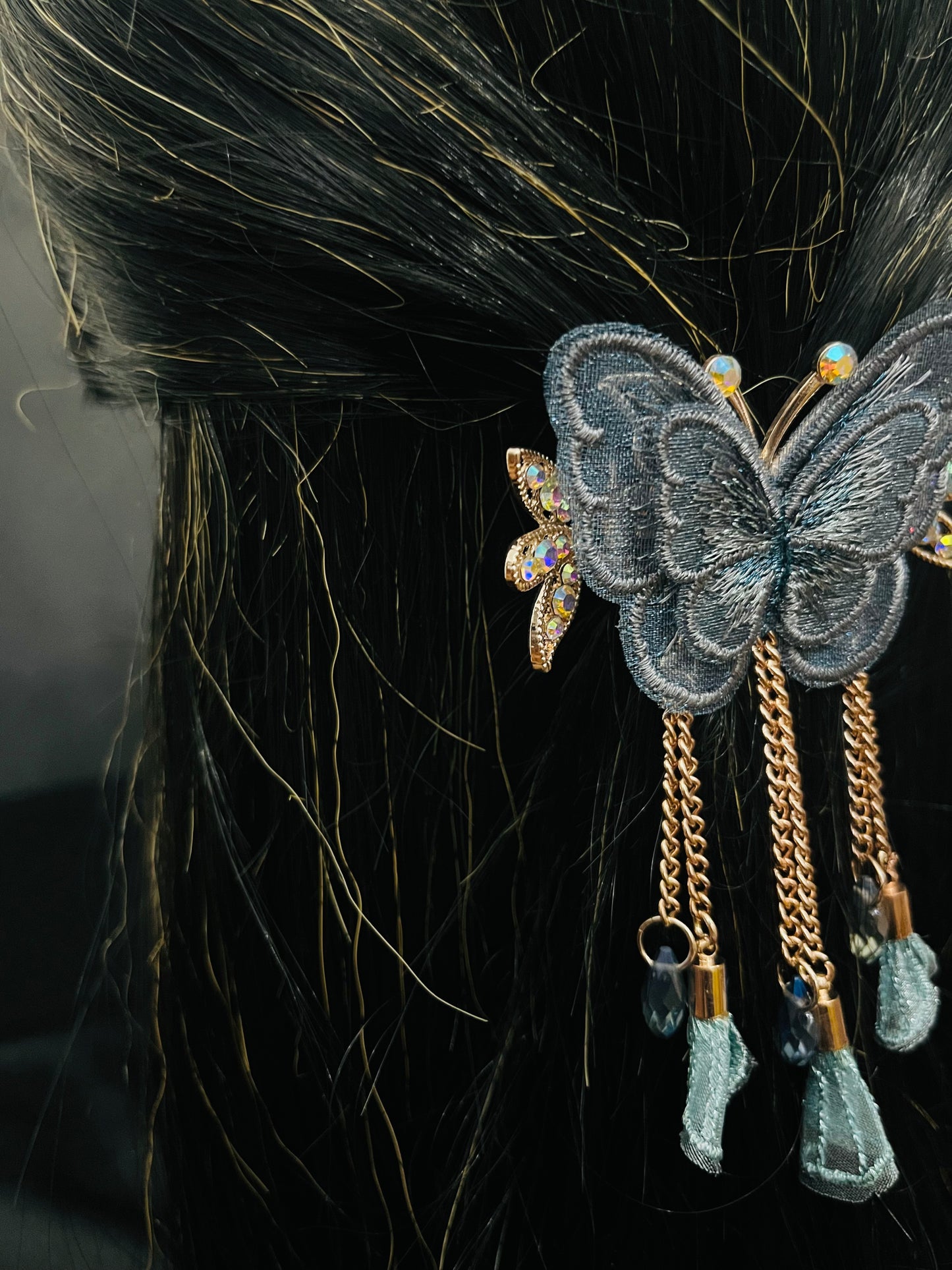 Elegant Sky Blue Butterfly Hair Clutcher with Crystal and Dangling Chains