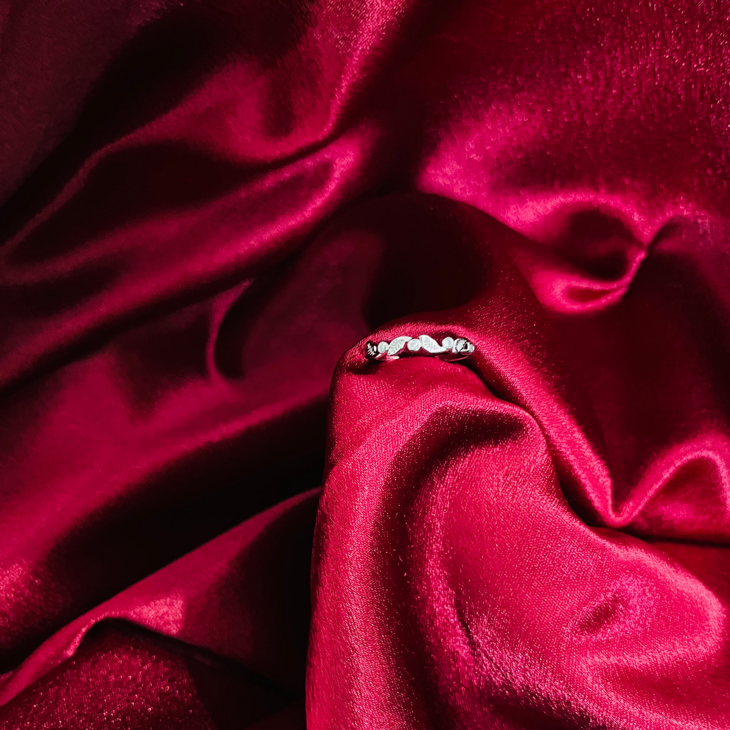 Silver Leaf Design Ring with Crystal Detailing Adjustable Women’s Fashion Jewelleryc