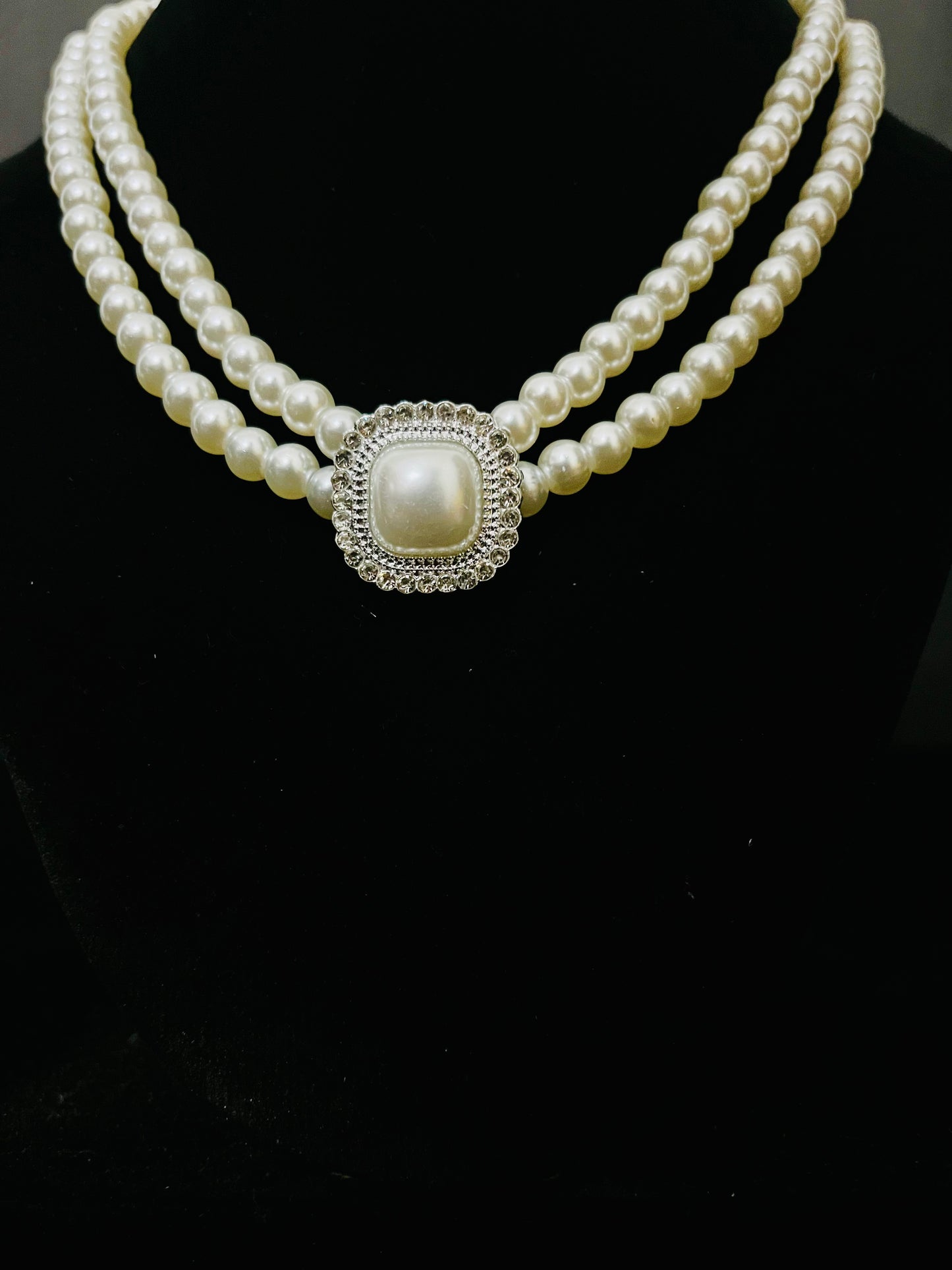 Pearl Necklace Set with Square Stone Pendant & Matching Earrings – Elegant Party Jewelry