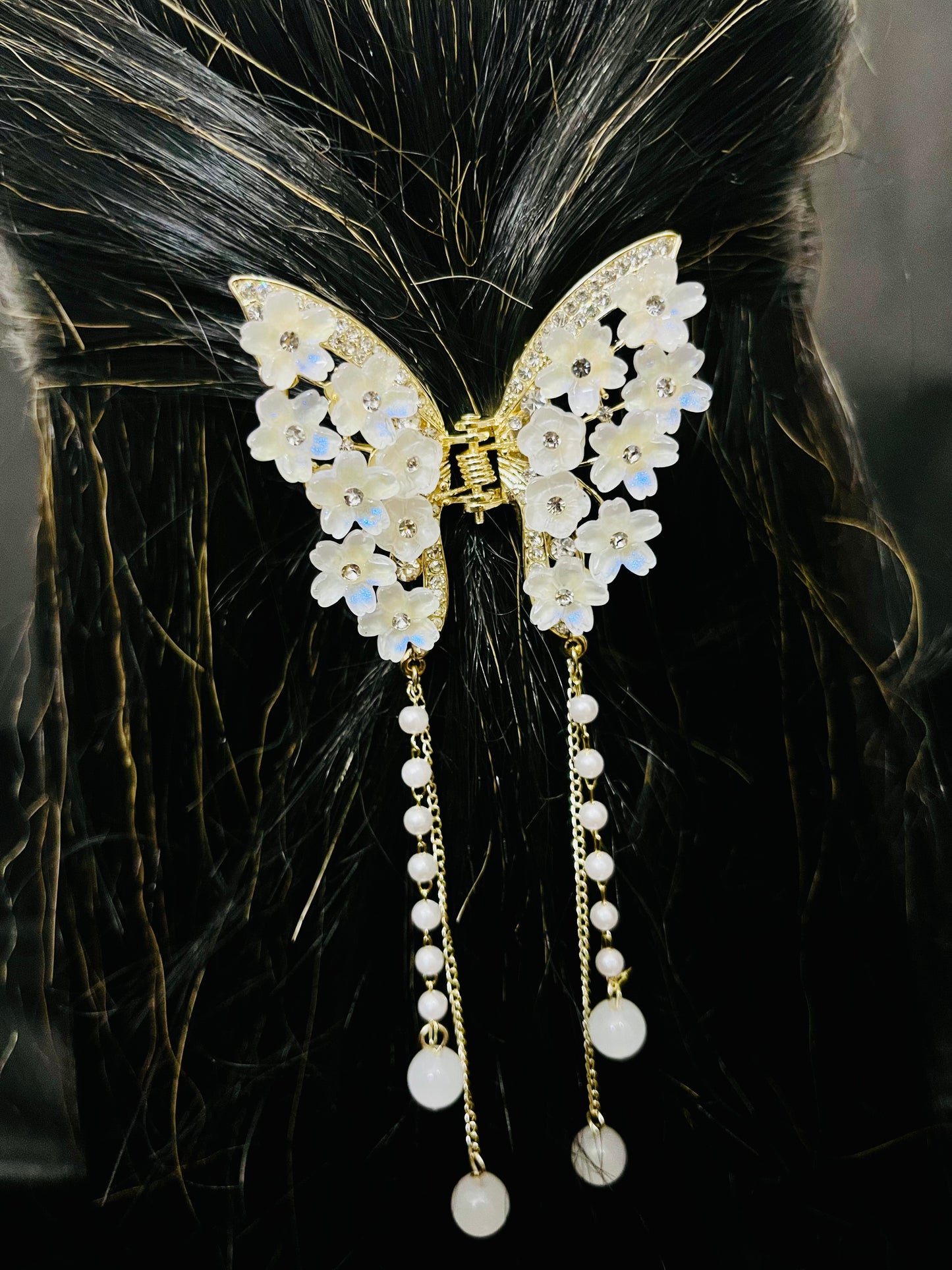 Luxury White Floral Butterfly Hair Clutcher with Pearls and Crystal Detailing