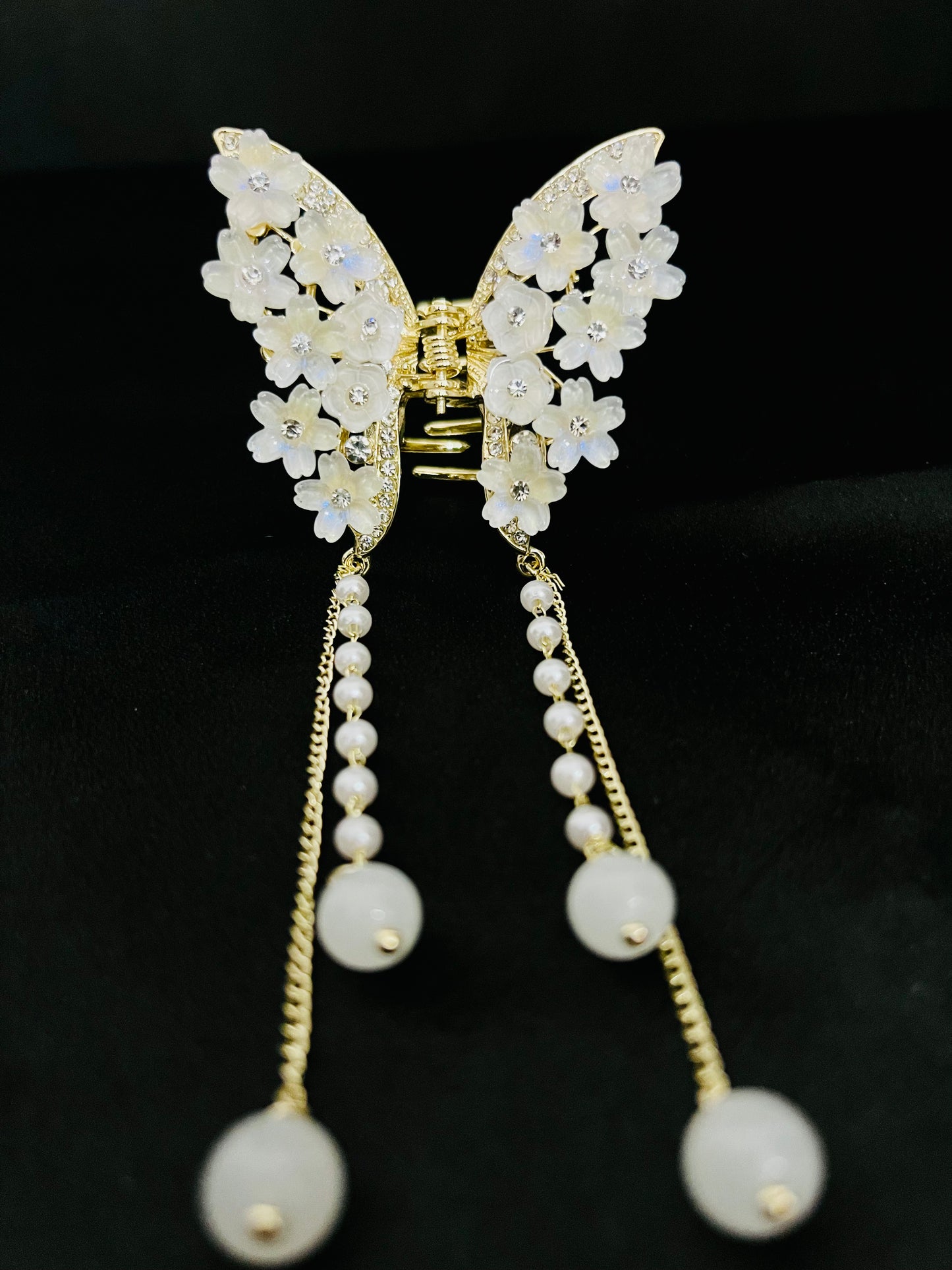 Luxury White Floral Butterfly Hair Clutcher with Pearls and Crystal Detailing