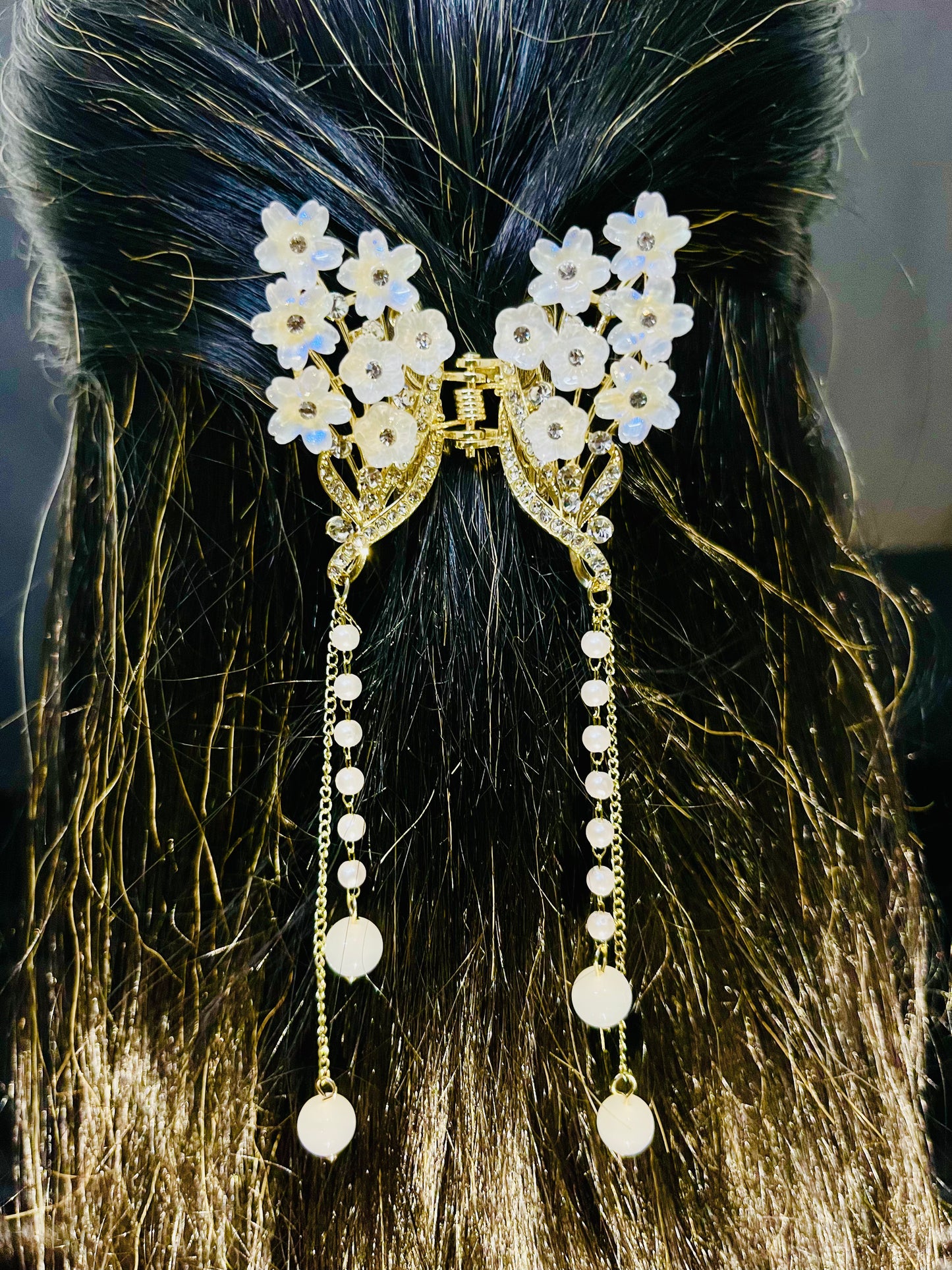 Luxury White Floral Butterfly Hair Clutcher with Pearls and Crystal Detailing